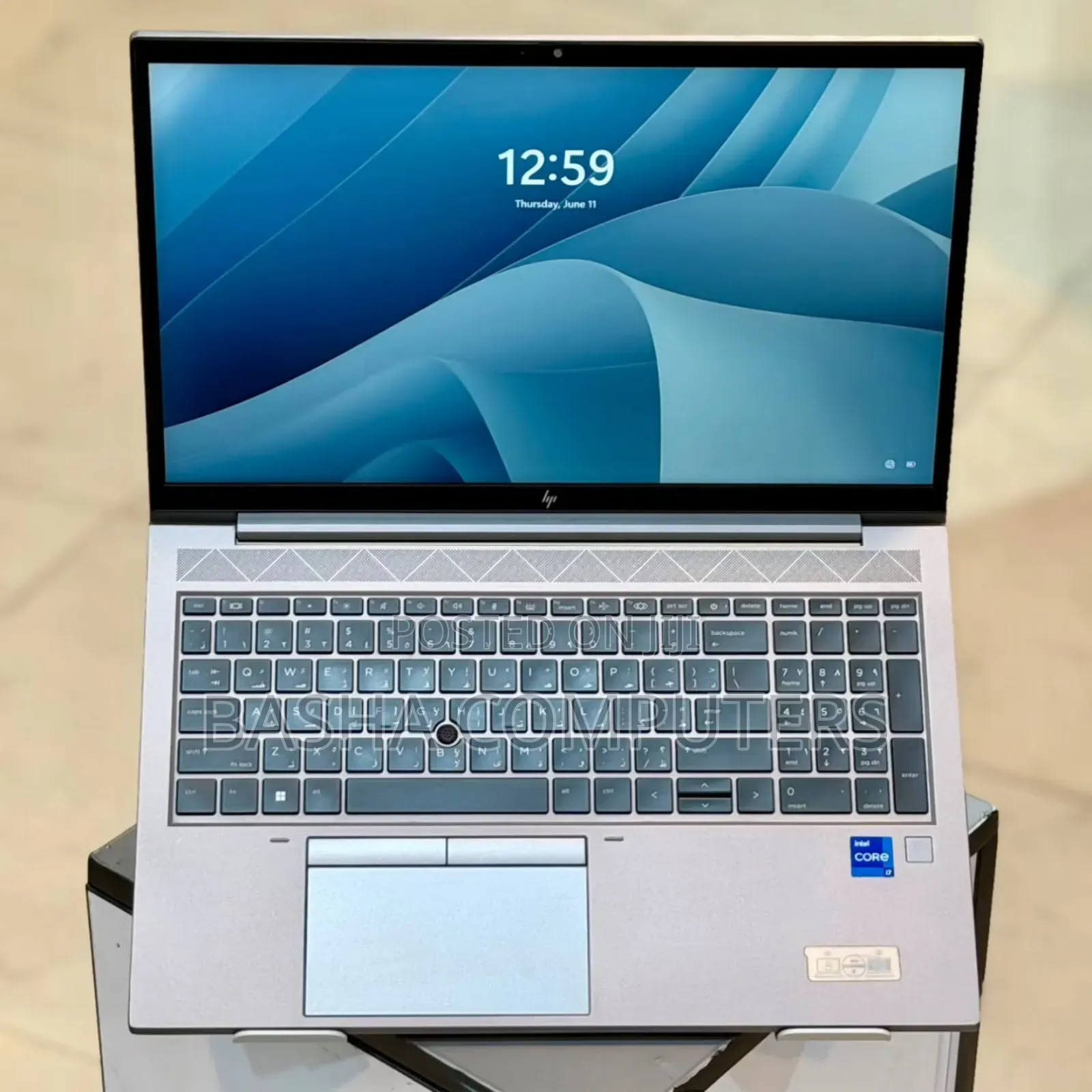 New Laptop HP ZBook Firefly G8 16GB Intel Core i7 SSD 512GB