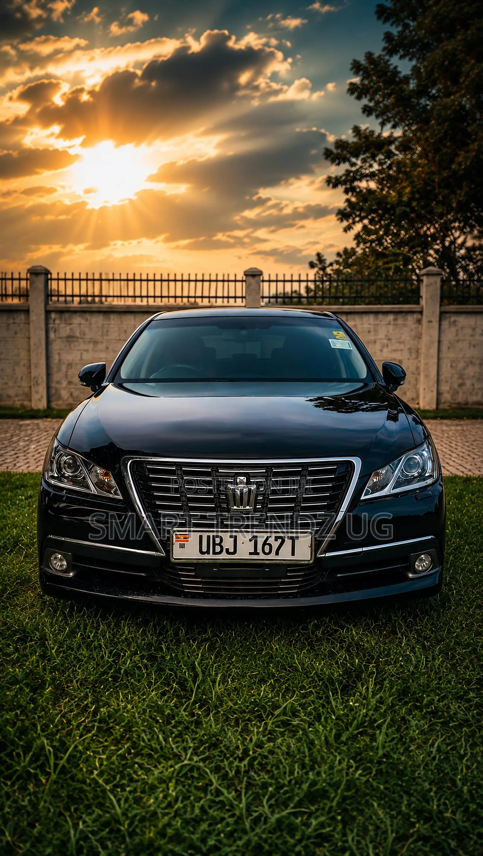 Toyota Crown Majesta 2014 Black