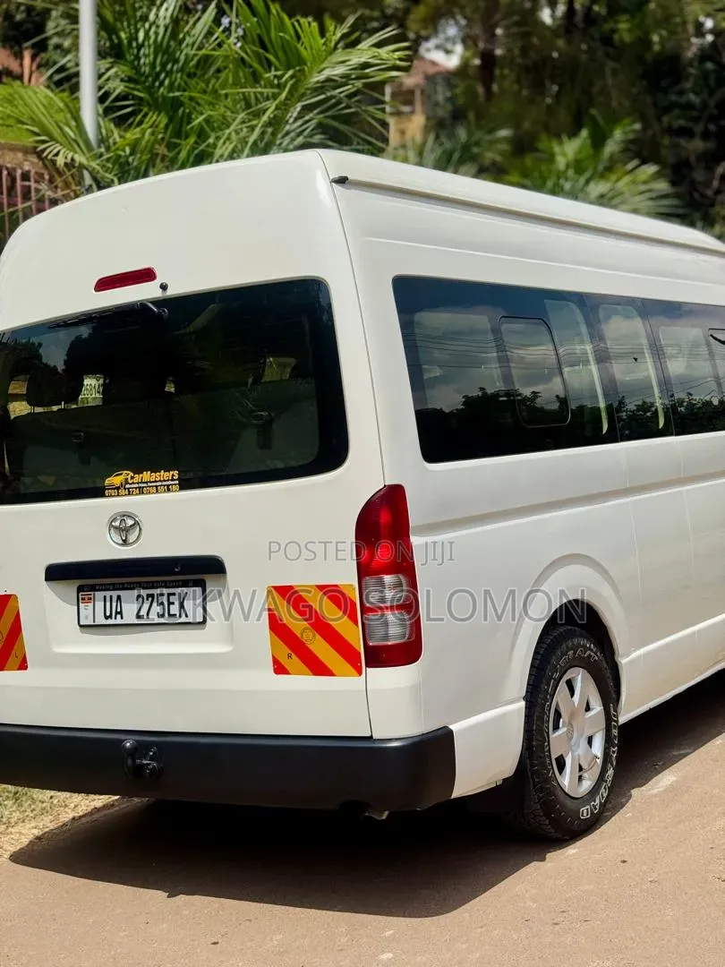 Car 2022 White