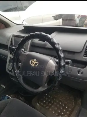 Toyota Noah 2008 White