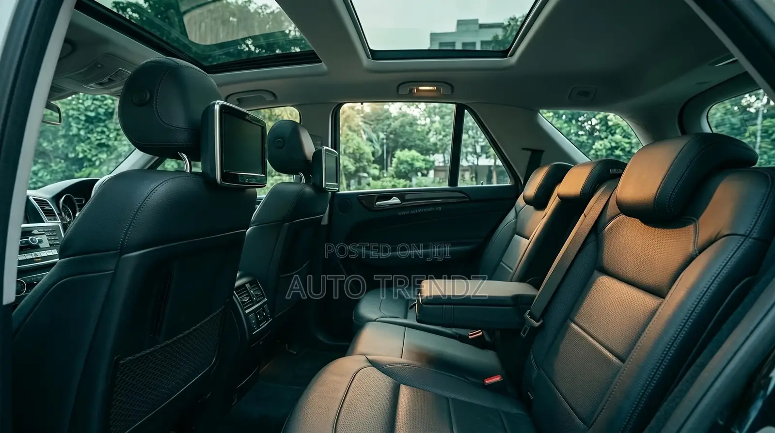 Mercedes-Benz GLE-Class GLE 300d 4MATIC 2019 White