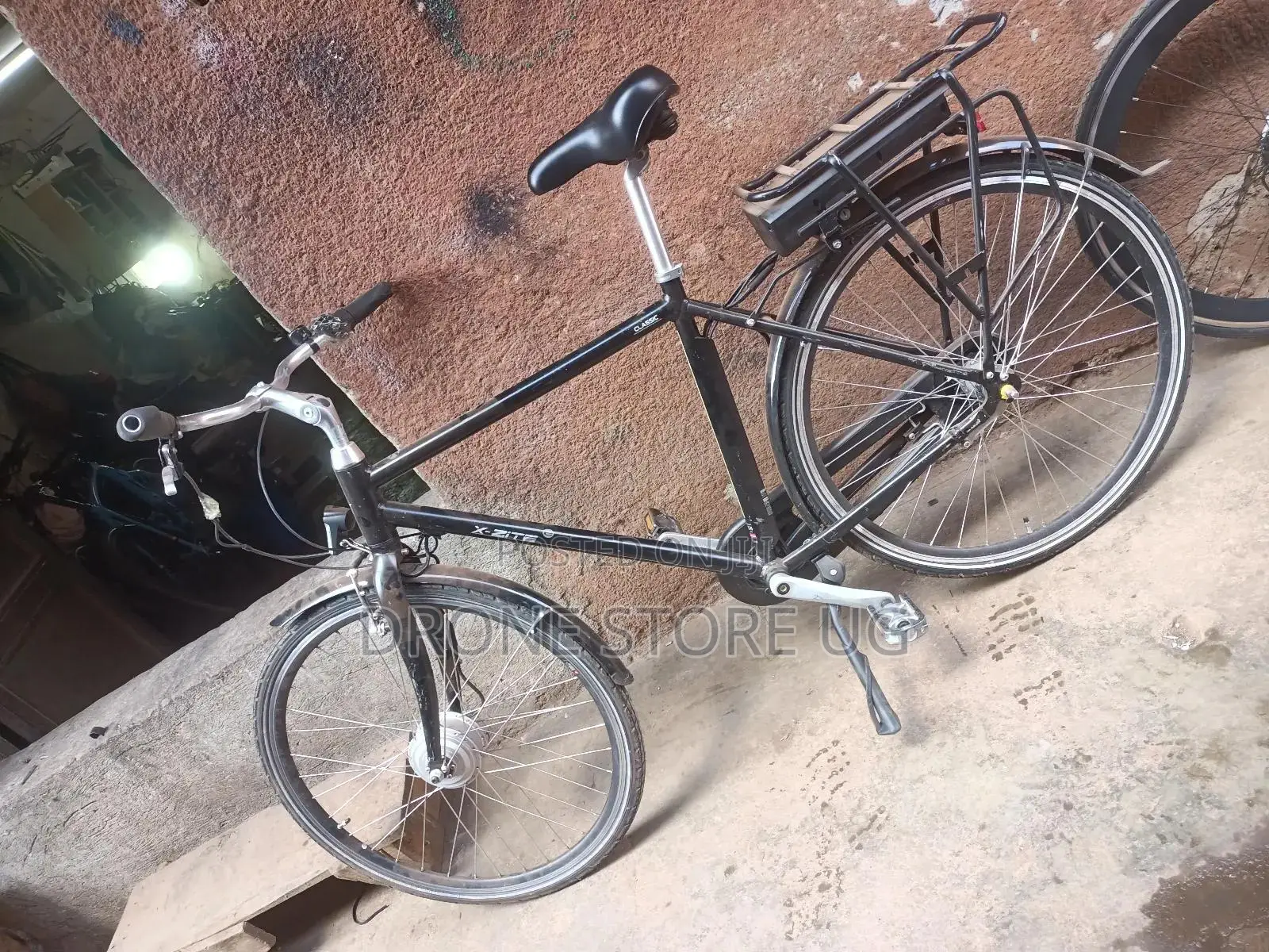 Brand New 28" Electric Bicycle