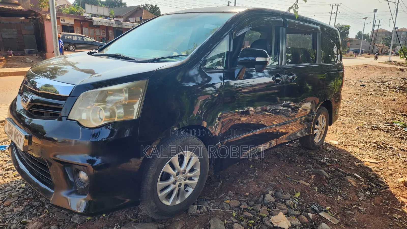 Toyota Noah 2010 Black