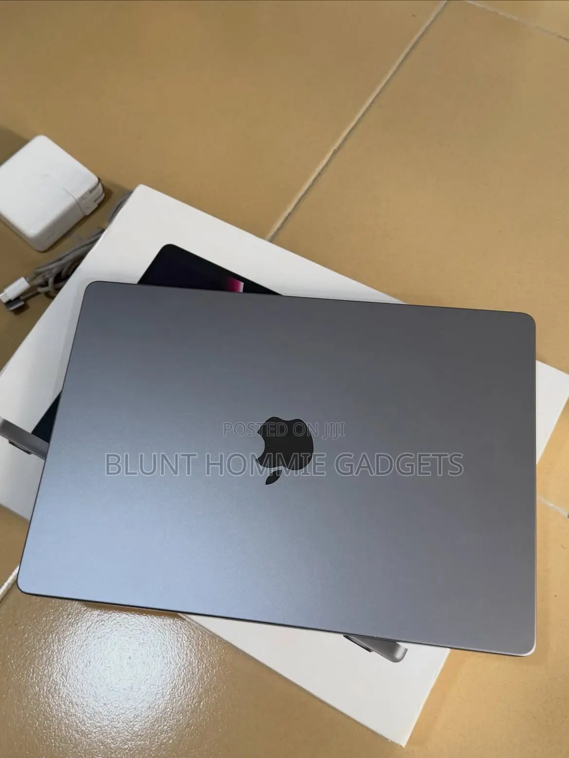 Laptop Apple MacBook Pro 2023 M2 16GB Apple M2 SSD 1T