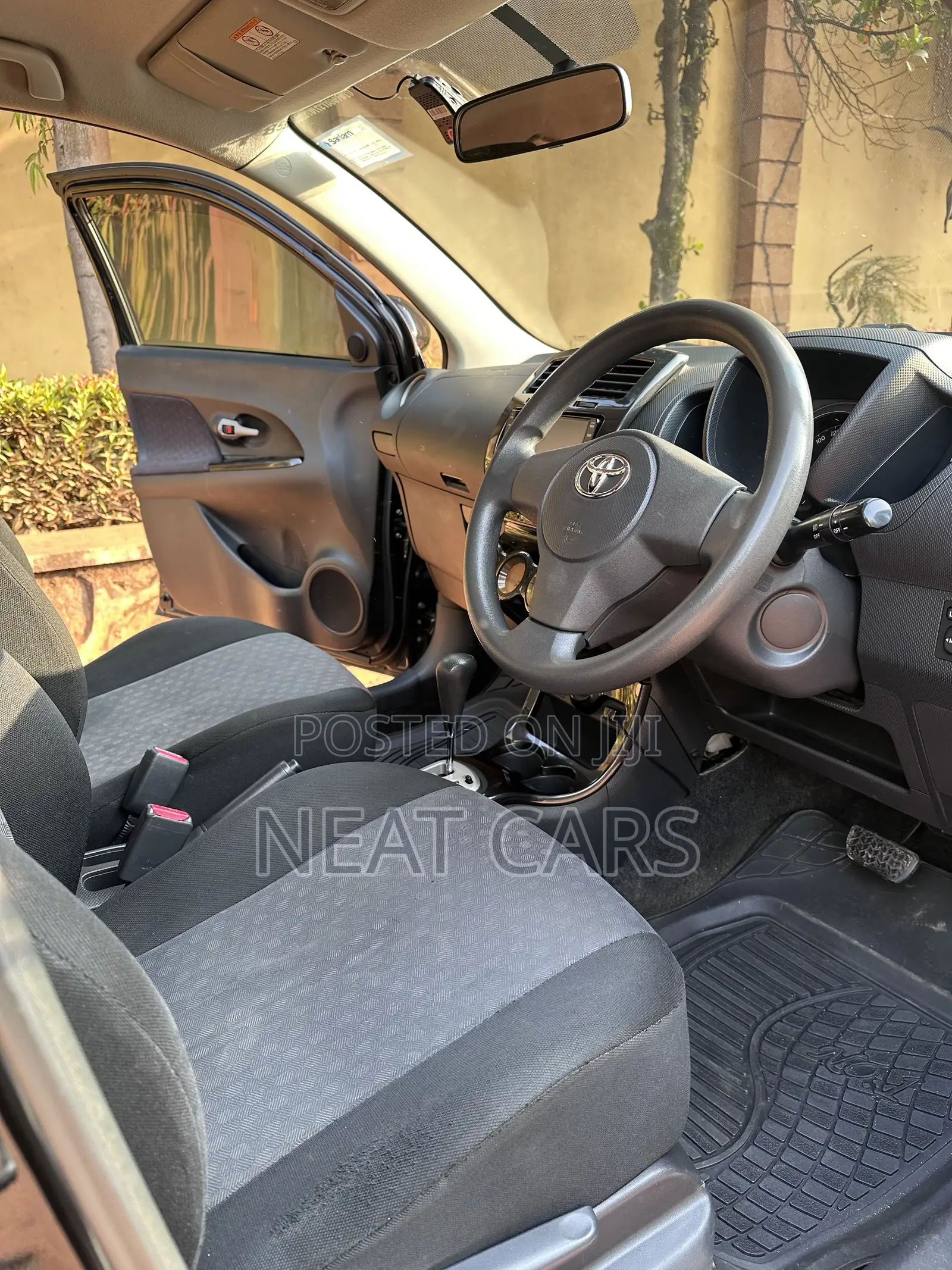Toyota IST 2010 Black