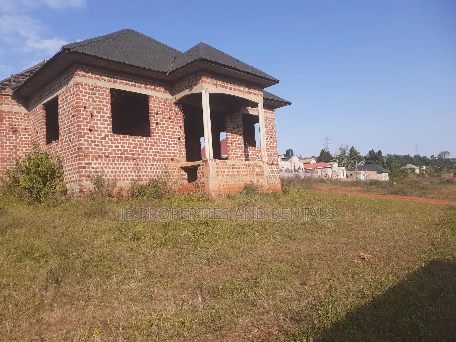 6bdrm House in Wakiso / Wakiso for sale