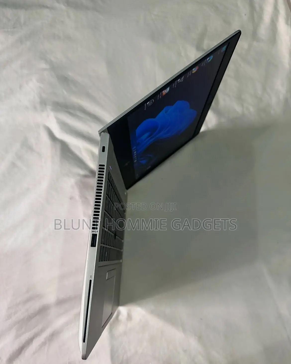 Laptop HP EliteBook 735 8GB Intel Core i7 SSD 256GB