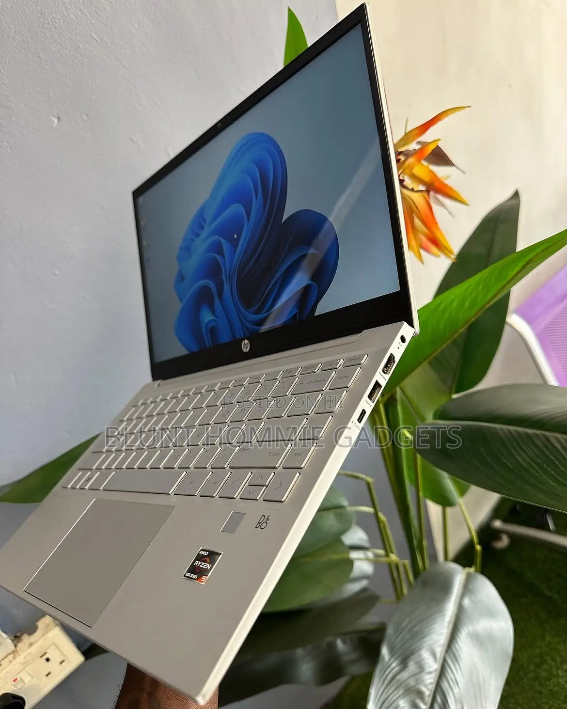 Laptop HP Pavilion 14 8GB AMD Ryzen 5 SSD 256GB