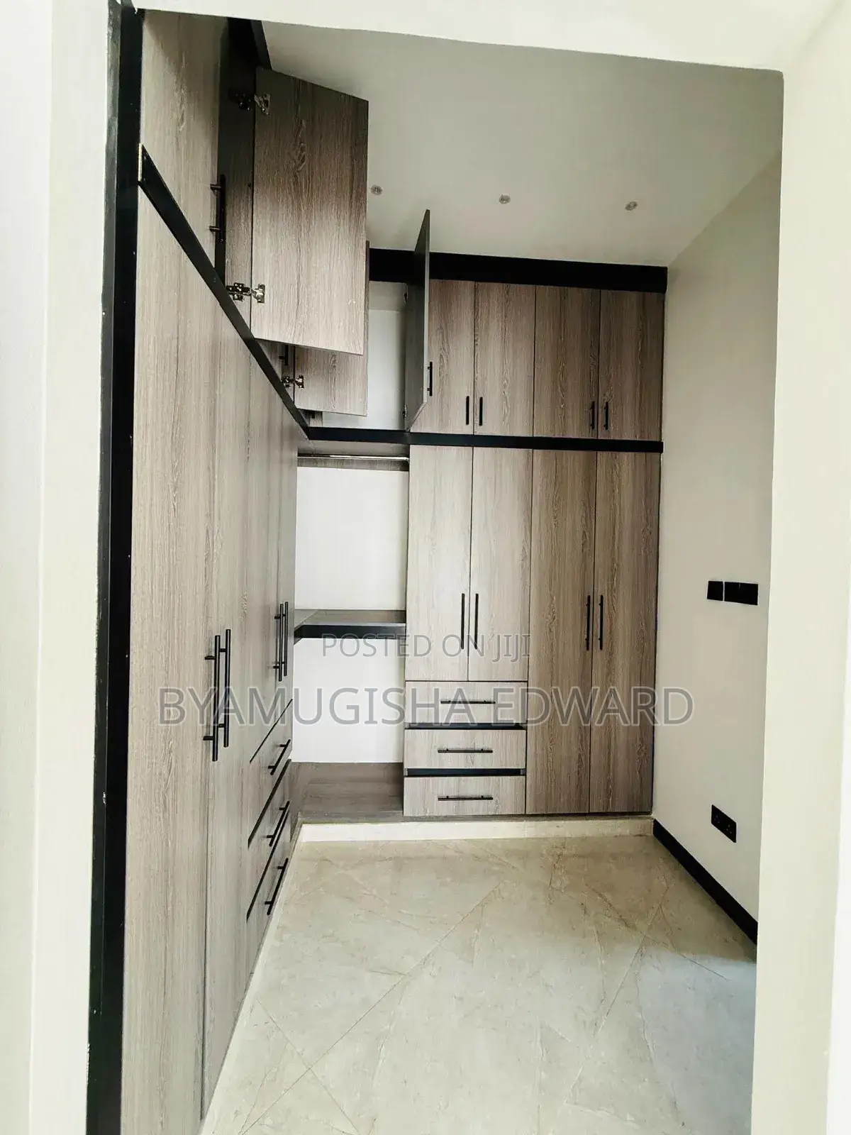 3bdrm House in Standalone Kisaasi, Central Division for rent