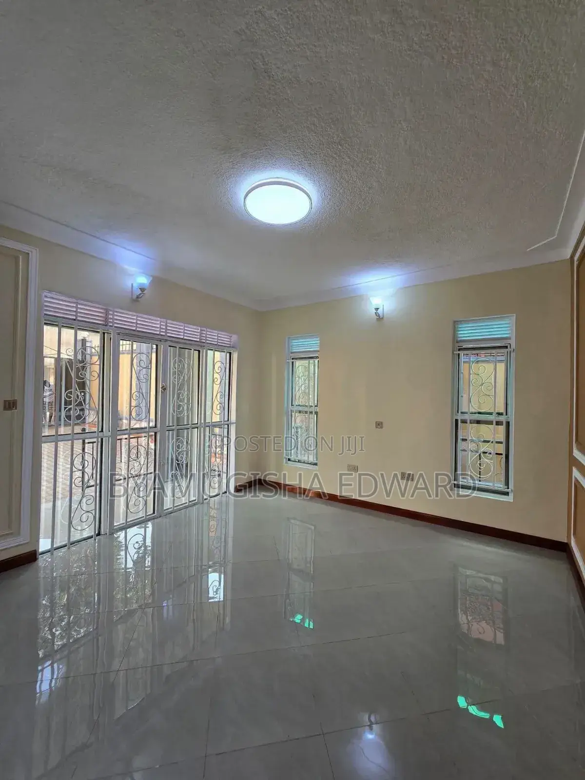 3bdrm House in Kisaasi Standalone, Central Division for rent