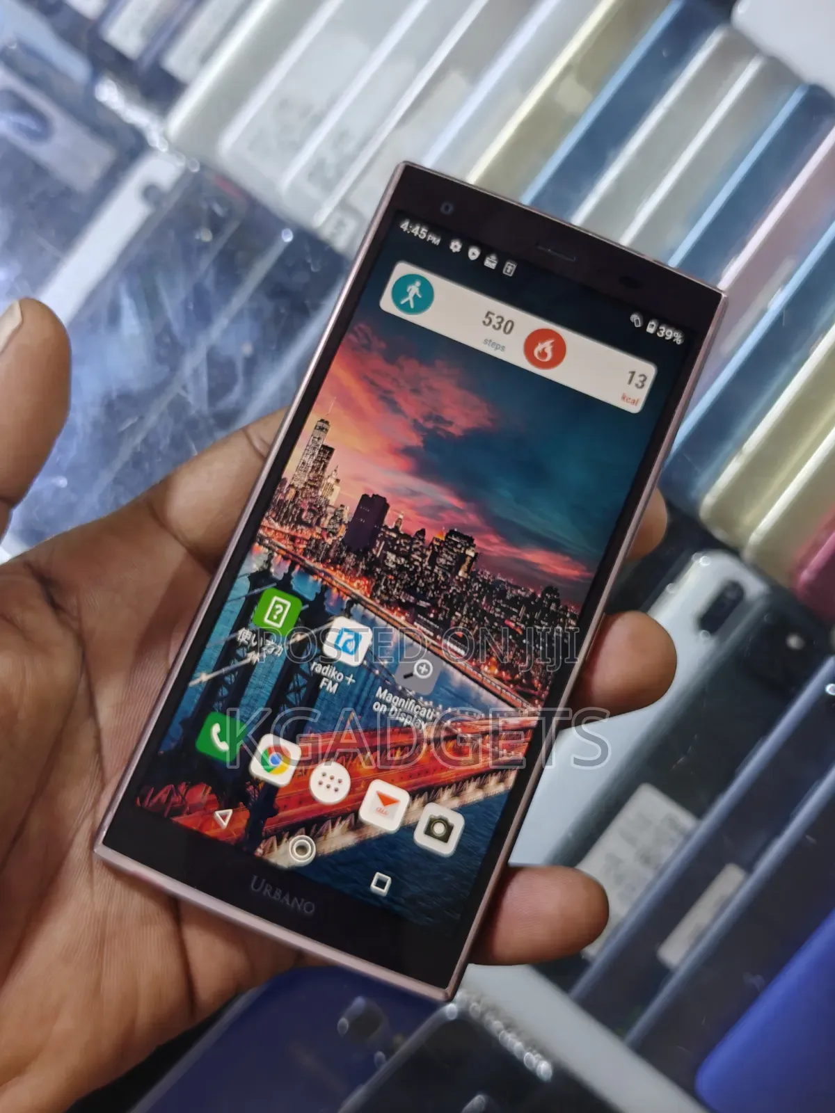 Kyocera Urbano V04 KYV45 64 GB Red