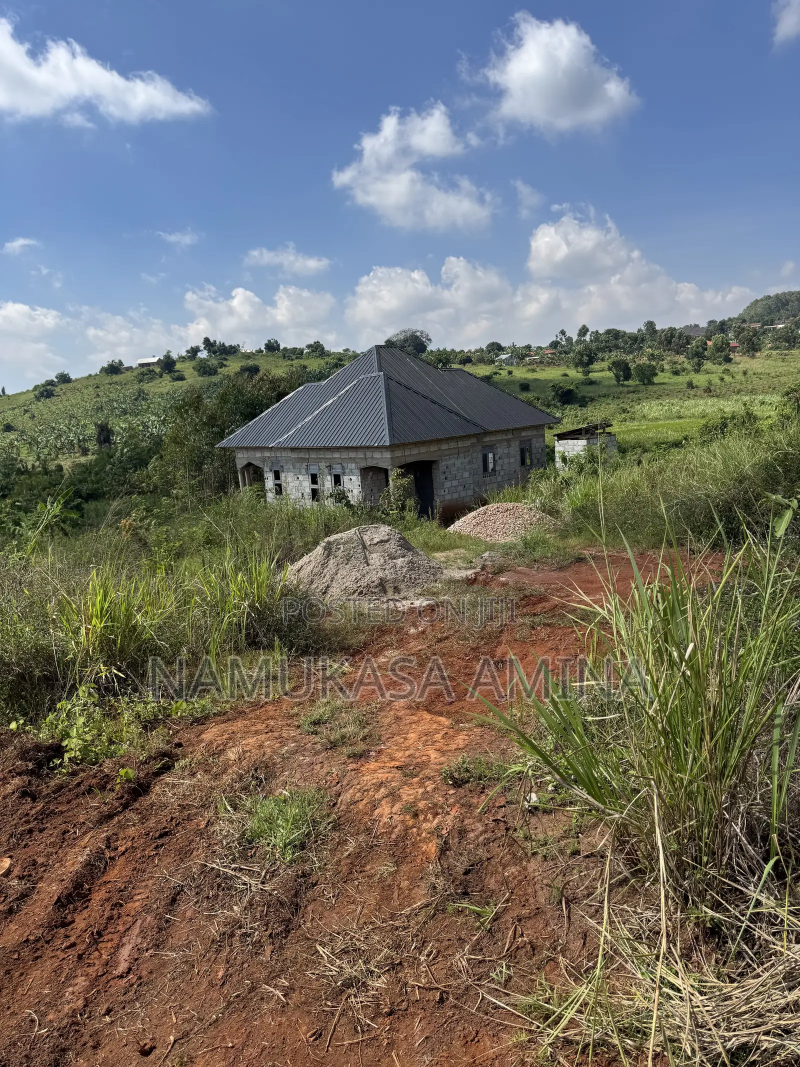 Spacious Land on Sale in Nsagu Off Nakawuka Road