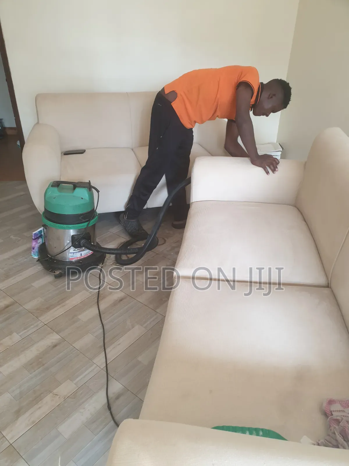 Sofa Set Cleaning Services