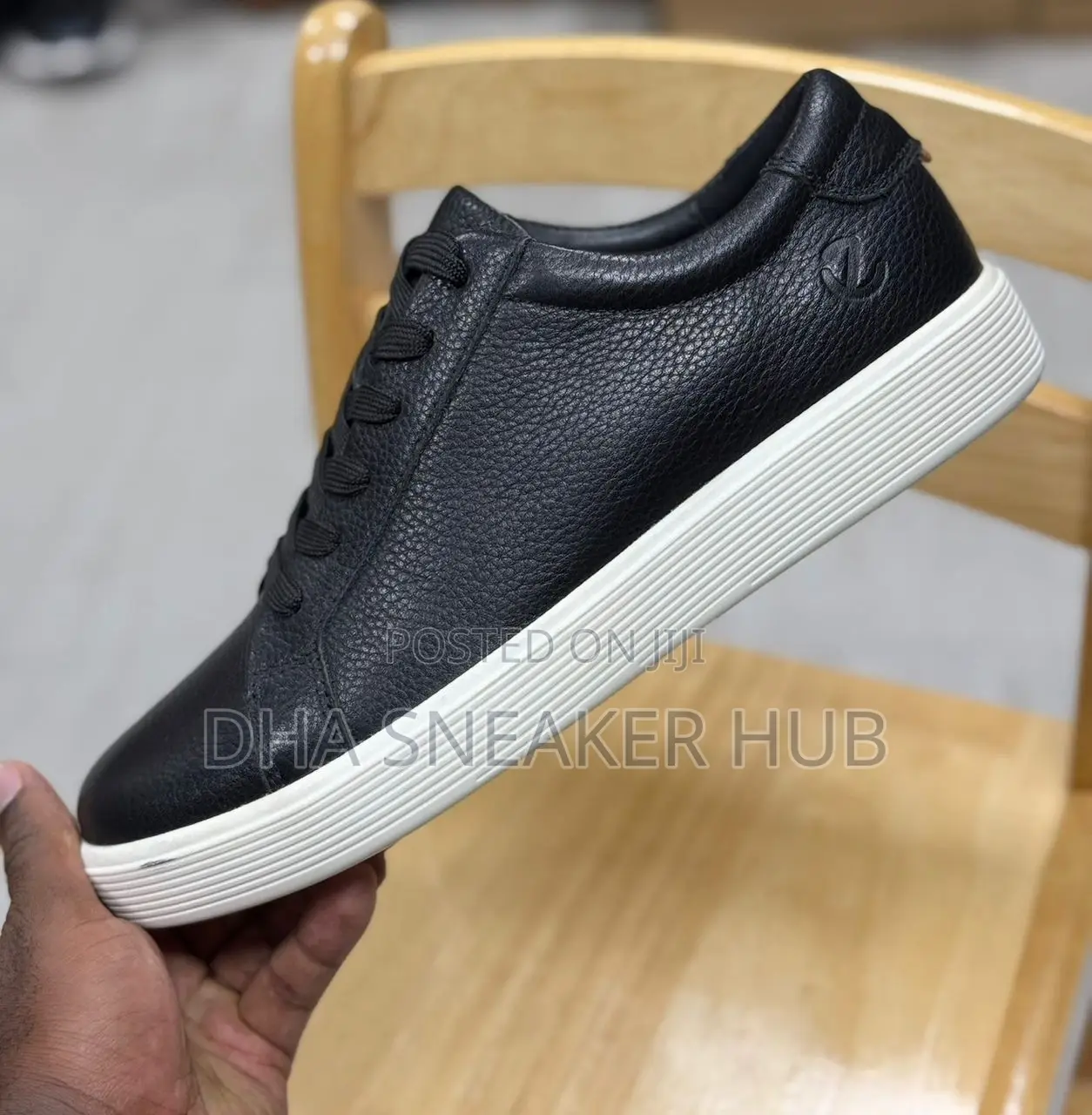 Leather Comfortable Sneakers