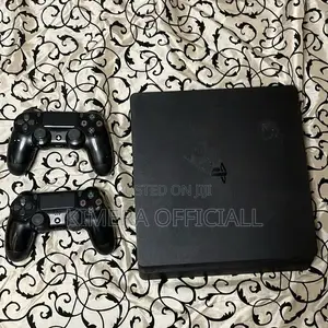 Ps4 Slim: The Console That Fits in Your Room and Empties Your Schedule