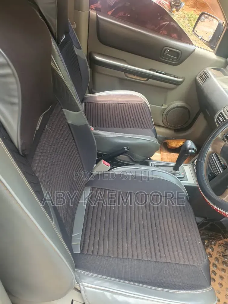 Nissan X-Trail 2006 Black