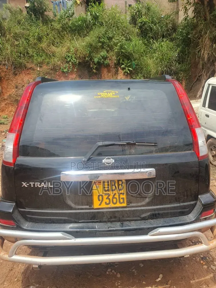 Nissan X-Trail 2006 Black