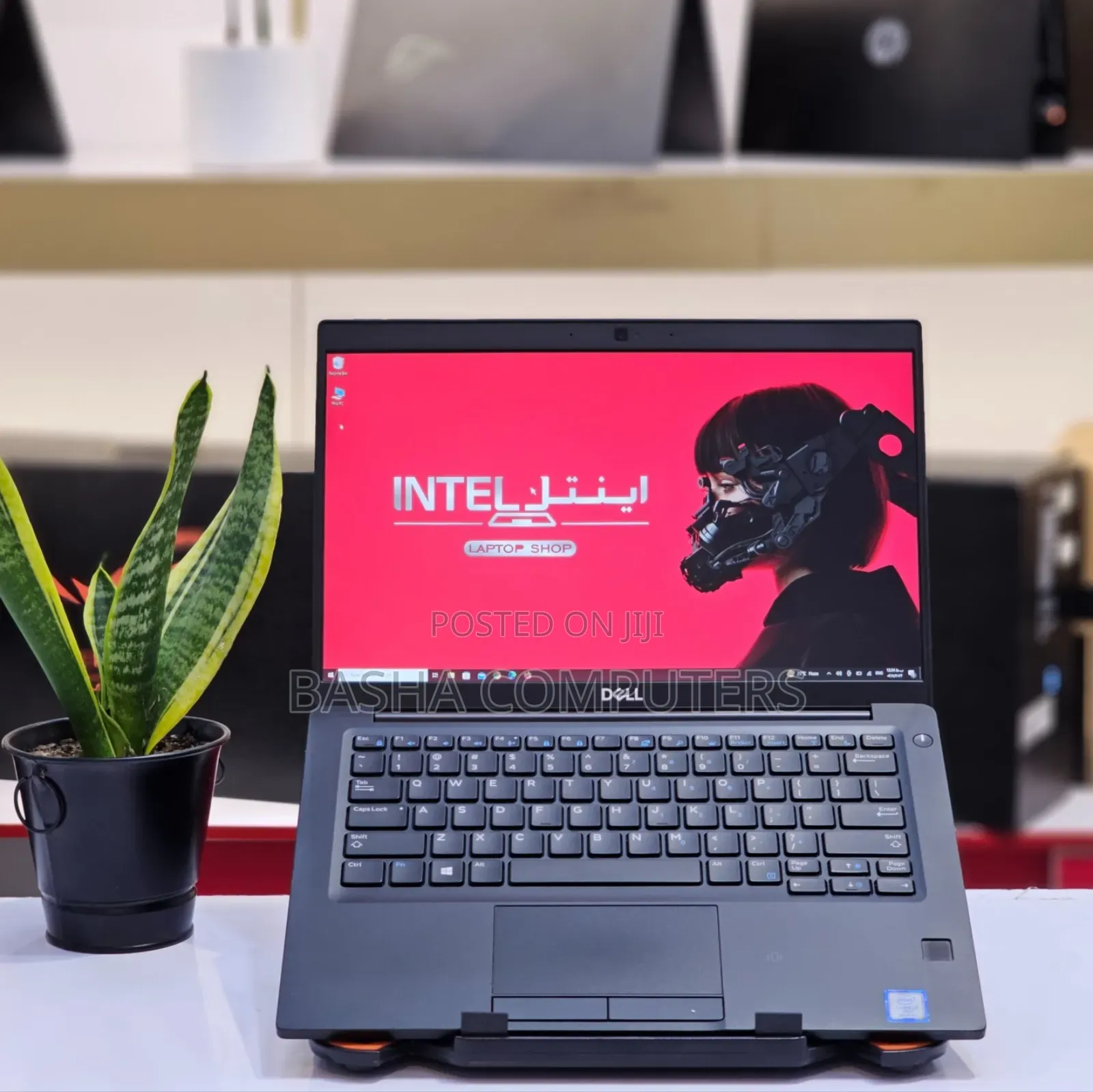 New Laptop Dell Latitude 7390 16GB Intel Core i7 SSD 256GB