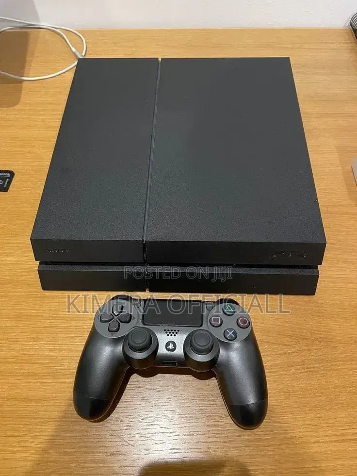 Ps4 Standard (Ps4 Fat). Chipped