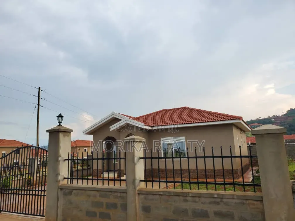Furnished 3bdrm House in Kigo, Central Division for rent
