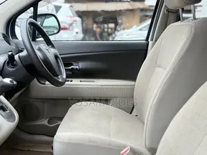 Toyota Passo Sette 1.5 FWD 2009 White