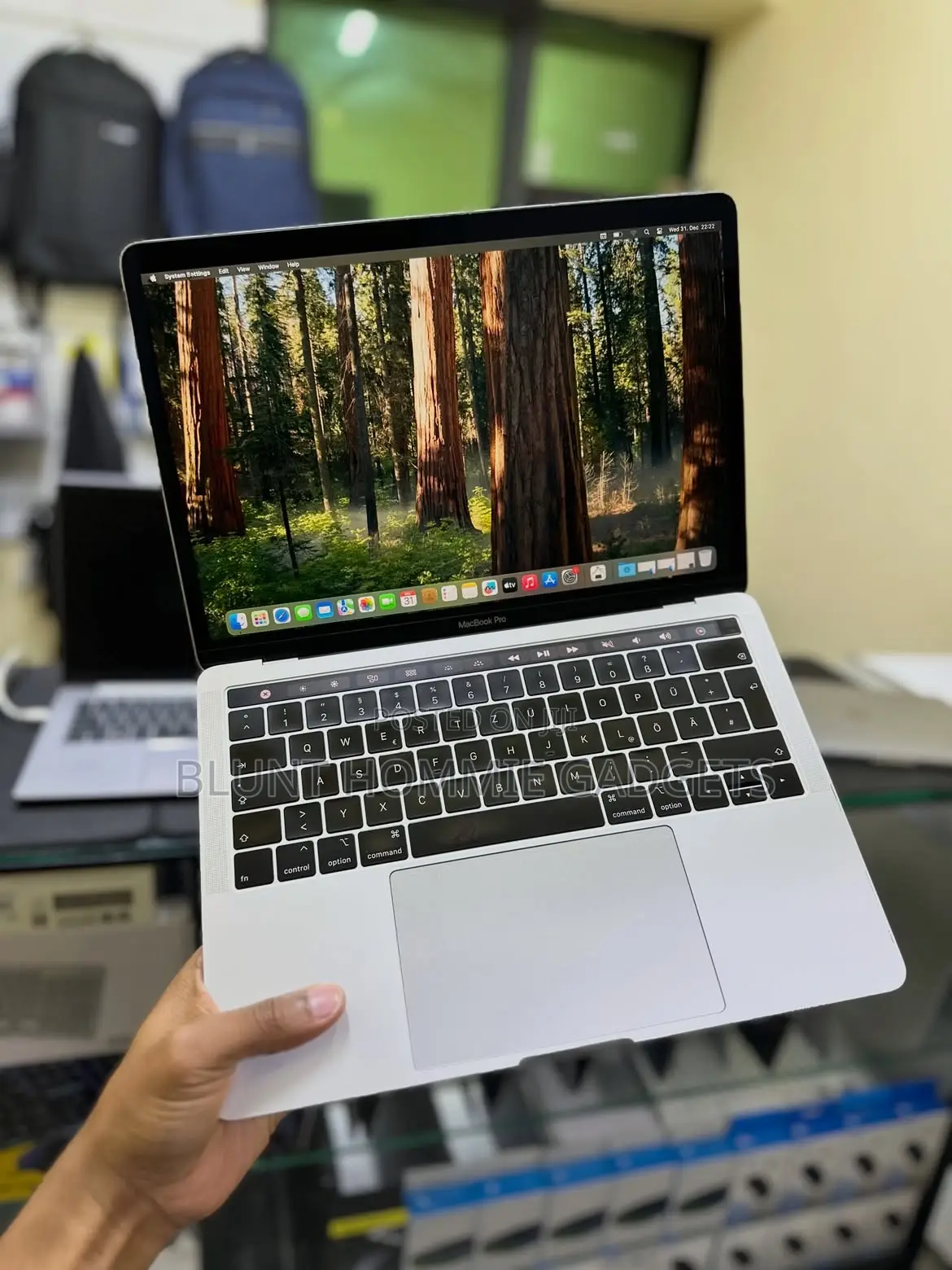 Laptop Apple MacBook Pro 2019 8GB Intel Core i7 SSD 256GB