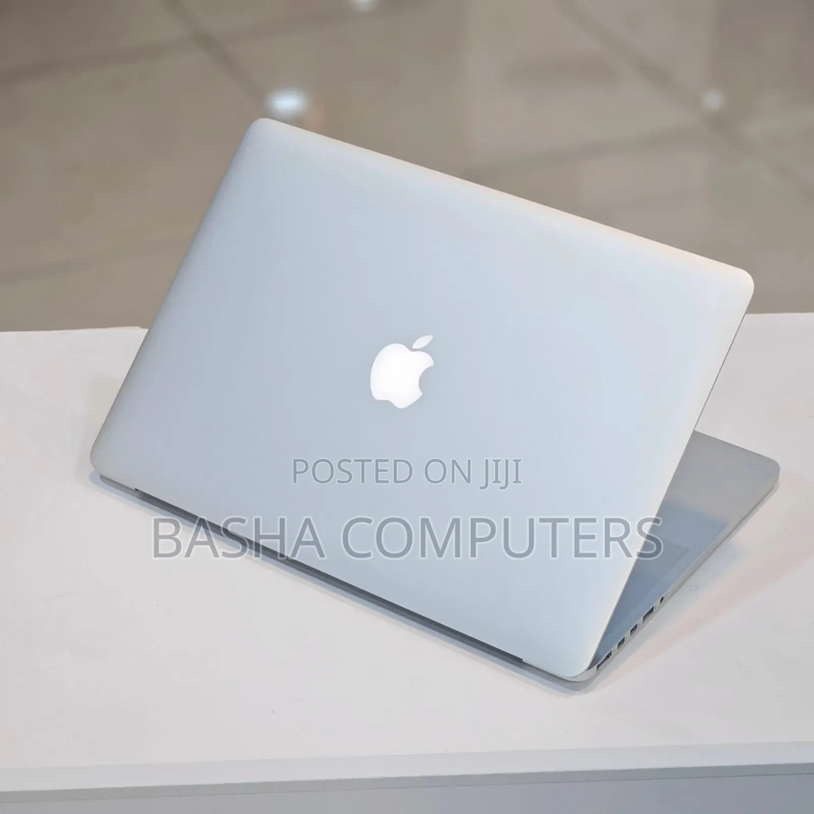 New Laptop Apple MacBook Pro 2015 16GB Intel Core i7 SSD 512GB