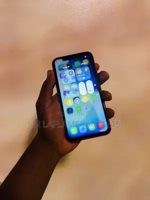 Apple iPhone 11 256 GB Red