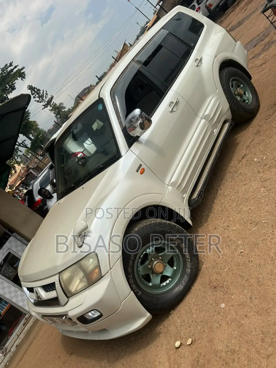 Mitsubishi Pajero 2005 White