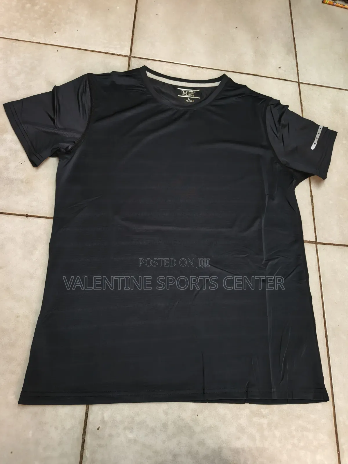 Black Color Plain Gym Wears Original Material