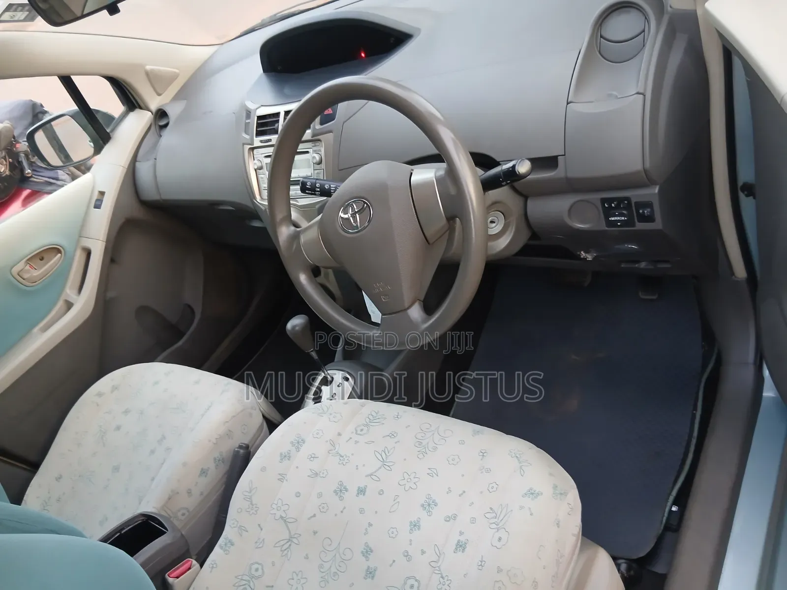 Toyota Vitz 2008 Green