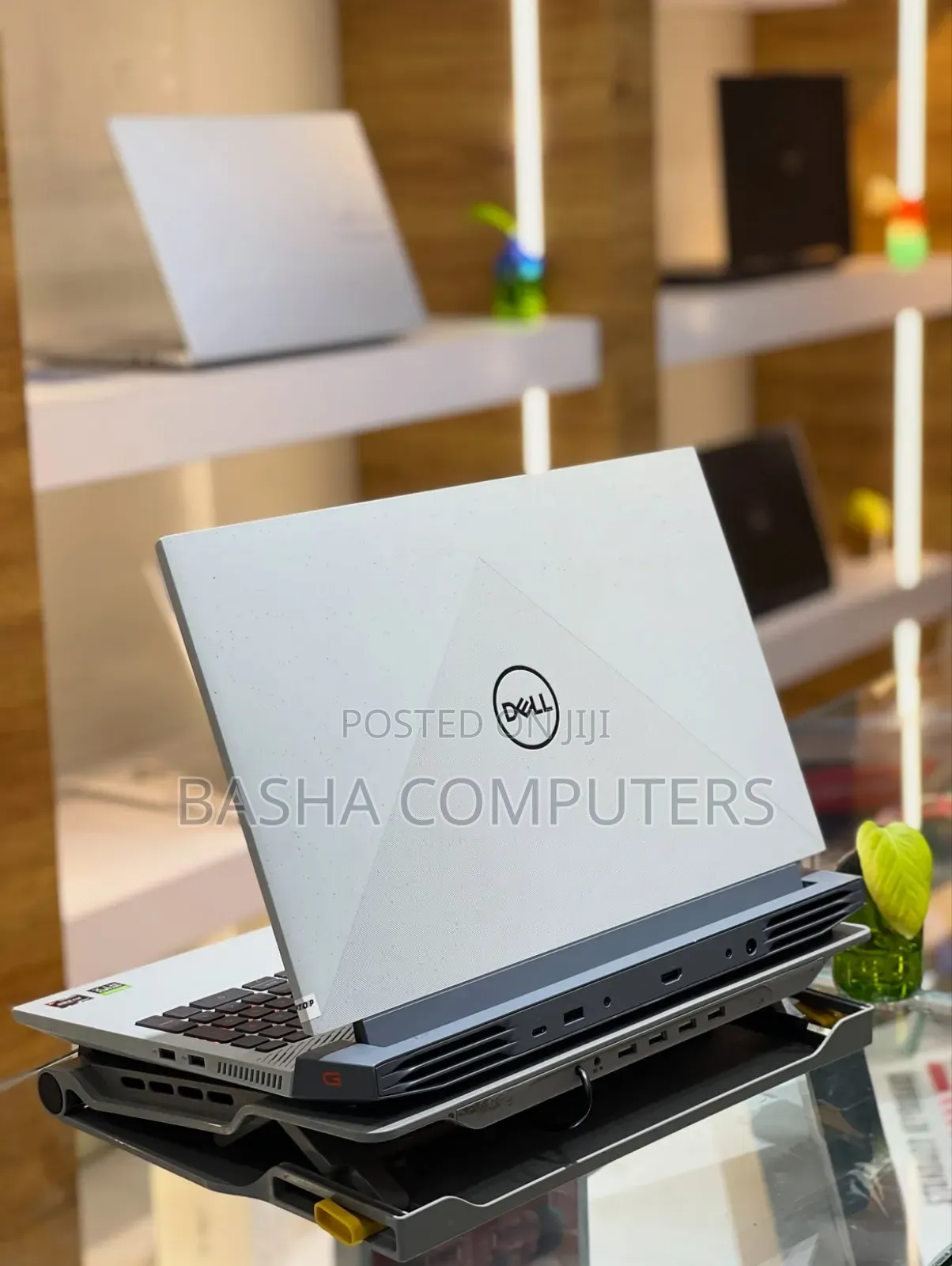 New Laptop Dell G15 5510 16GB Intel Core i7 SSHD (Hybrid) 512GB