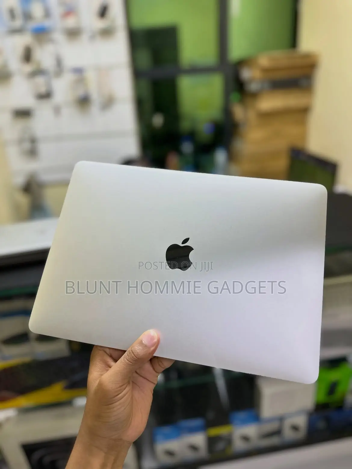 Laptop Apple MacBook Pro 2020 8GB Intel Core i5 SSD 512GB