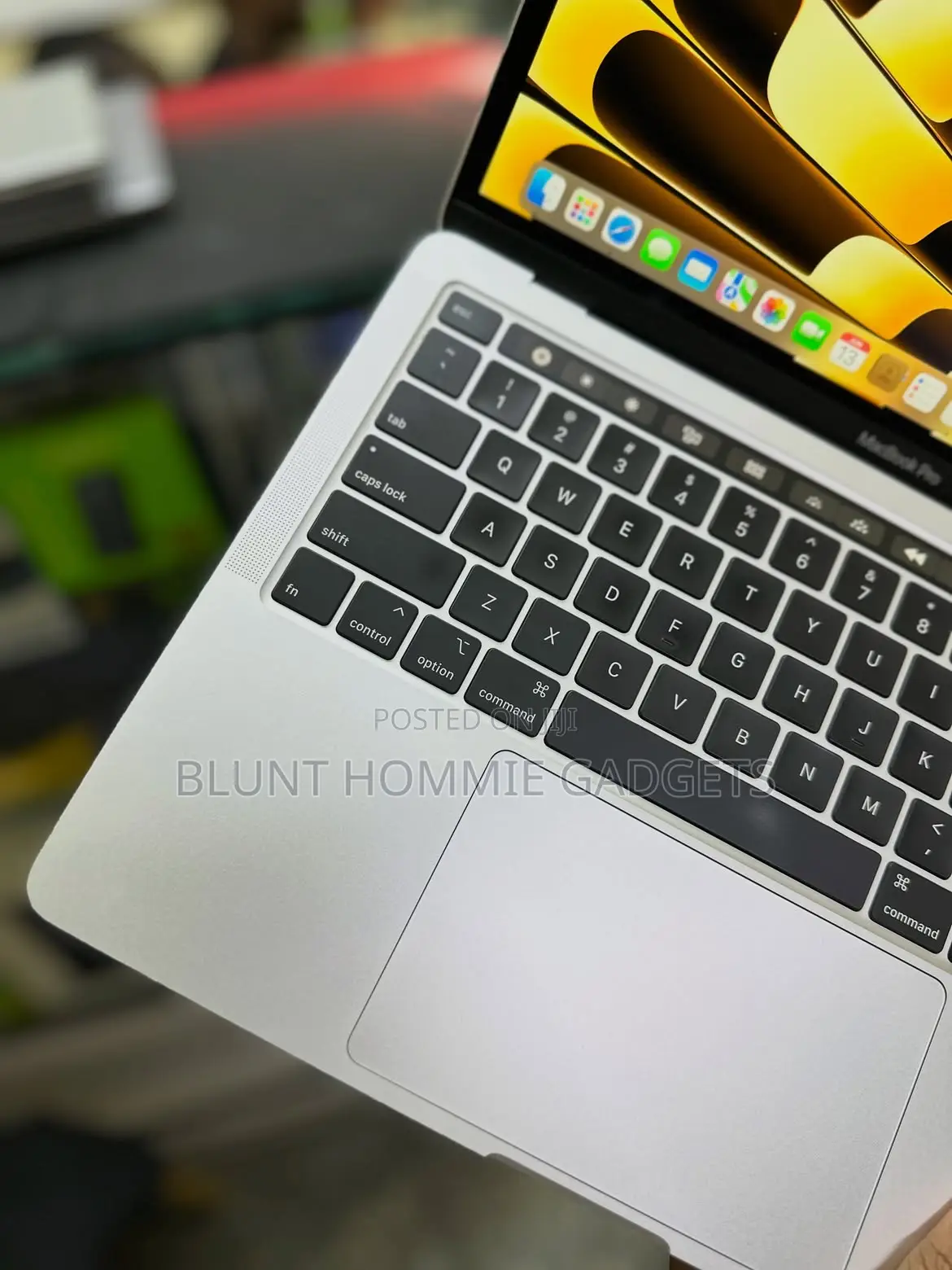 Laptop Apple MacBook Pro 2020 8GB Intel Core i5 SSD 512GB
