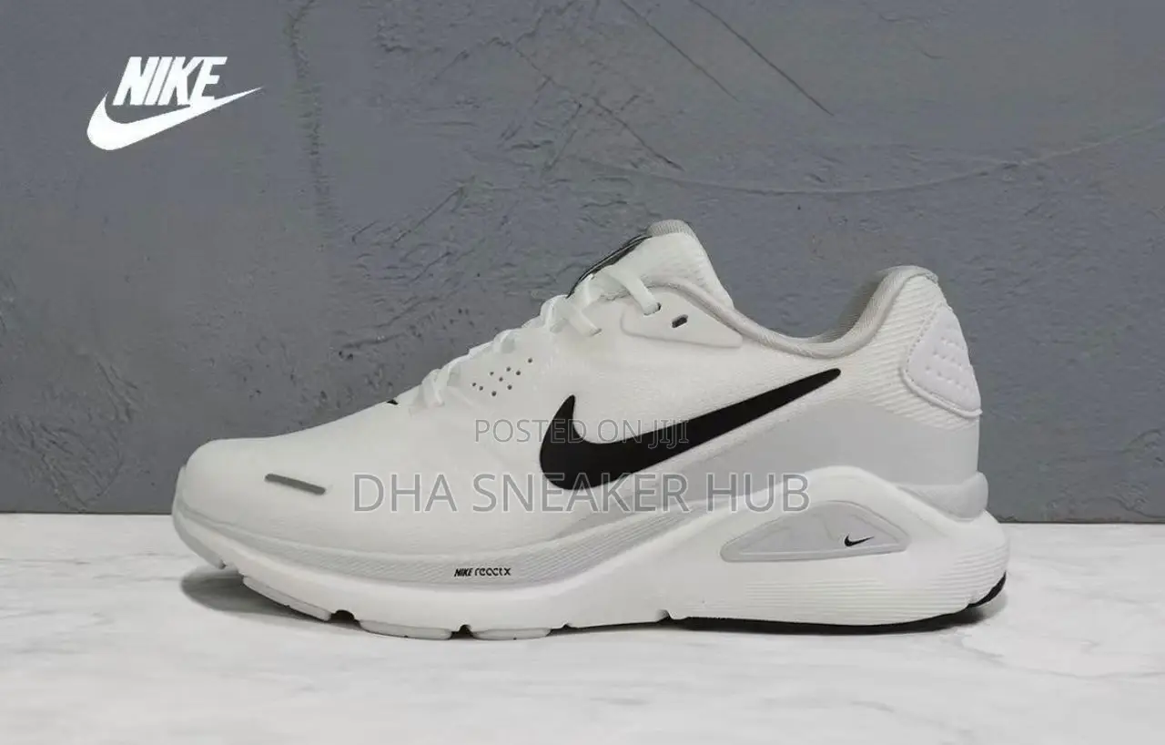 Nike Trainers White