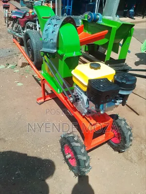 Silage Machine With Wheels and Hp Petrol Engine