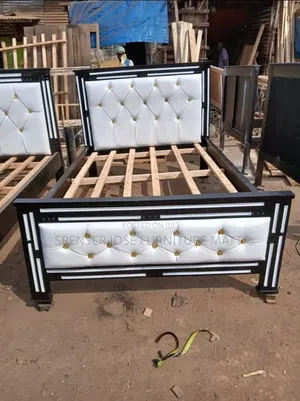 Bed 4by6 White Leather Plus Gold Buttons