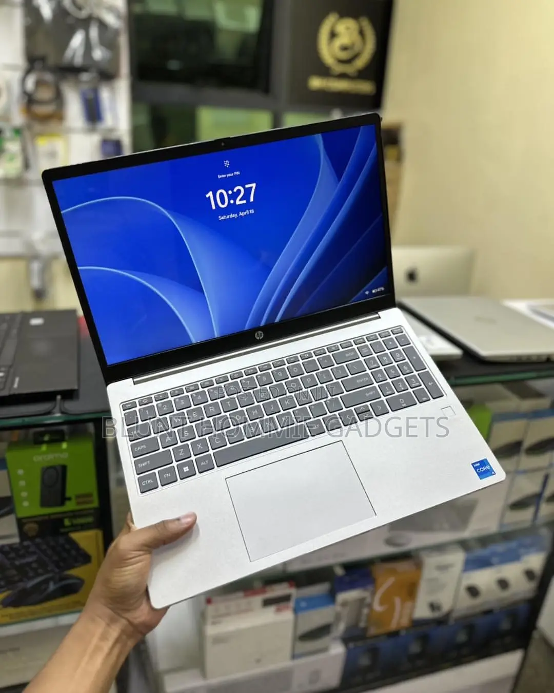Laptop HP 250 G10 8GB Intel Core i5 SSD 256GB