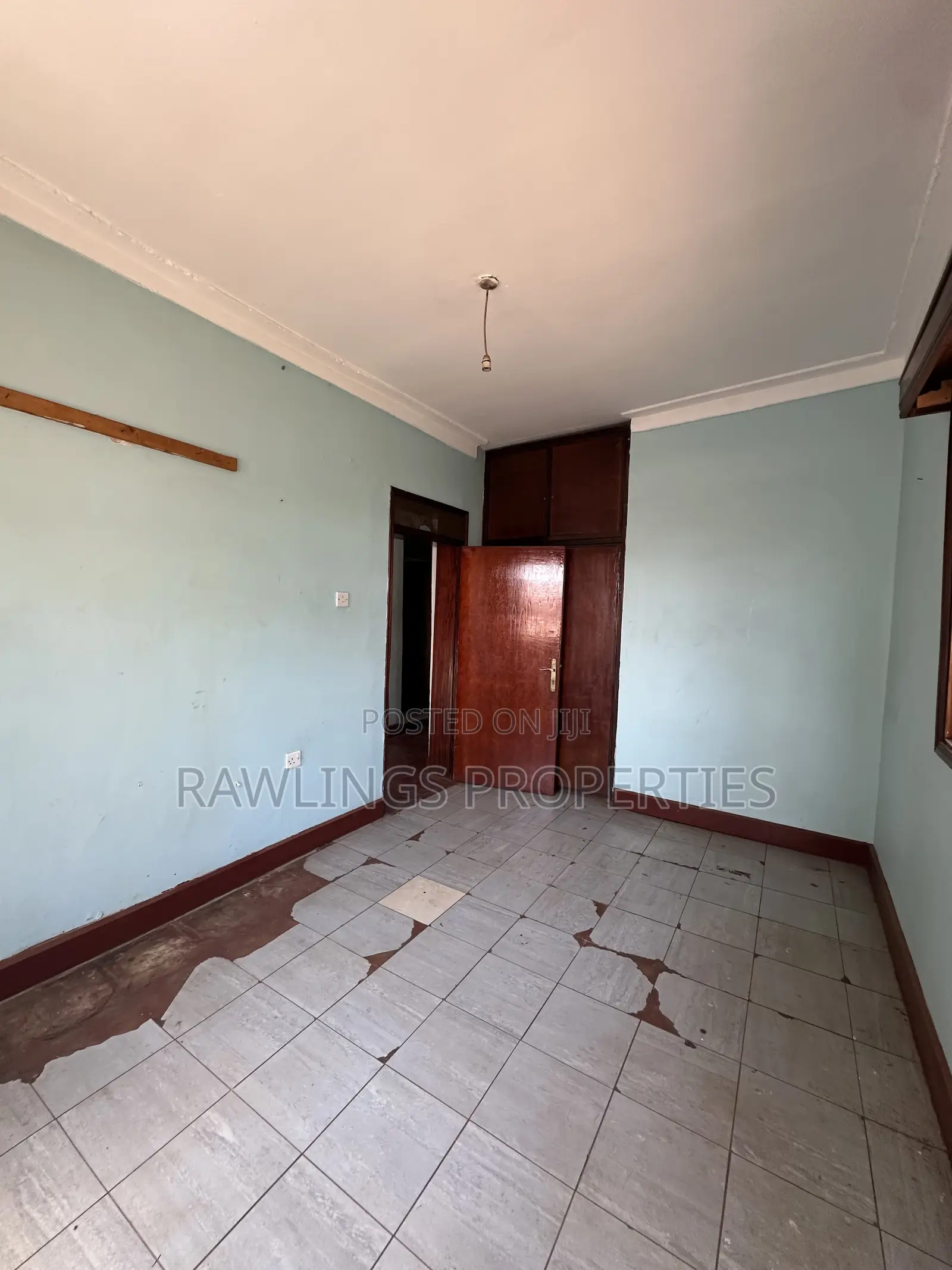 4bdrm Duplex in Najjanankumbi, Makindye for sale