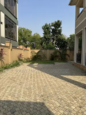 5bdrm Duplex in Bunga, Makindye for sale