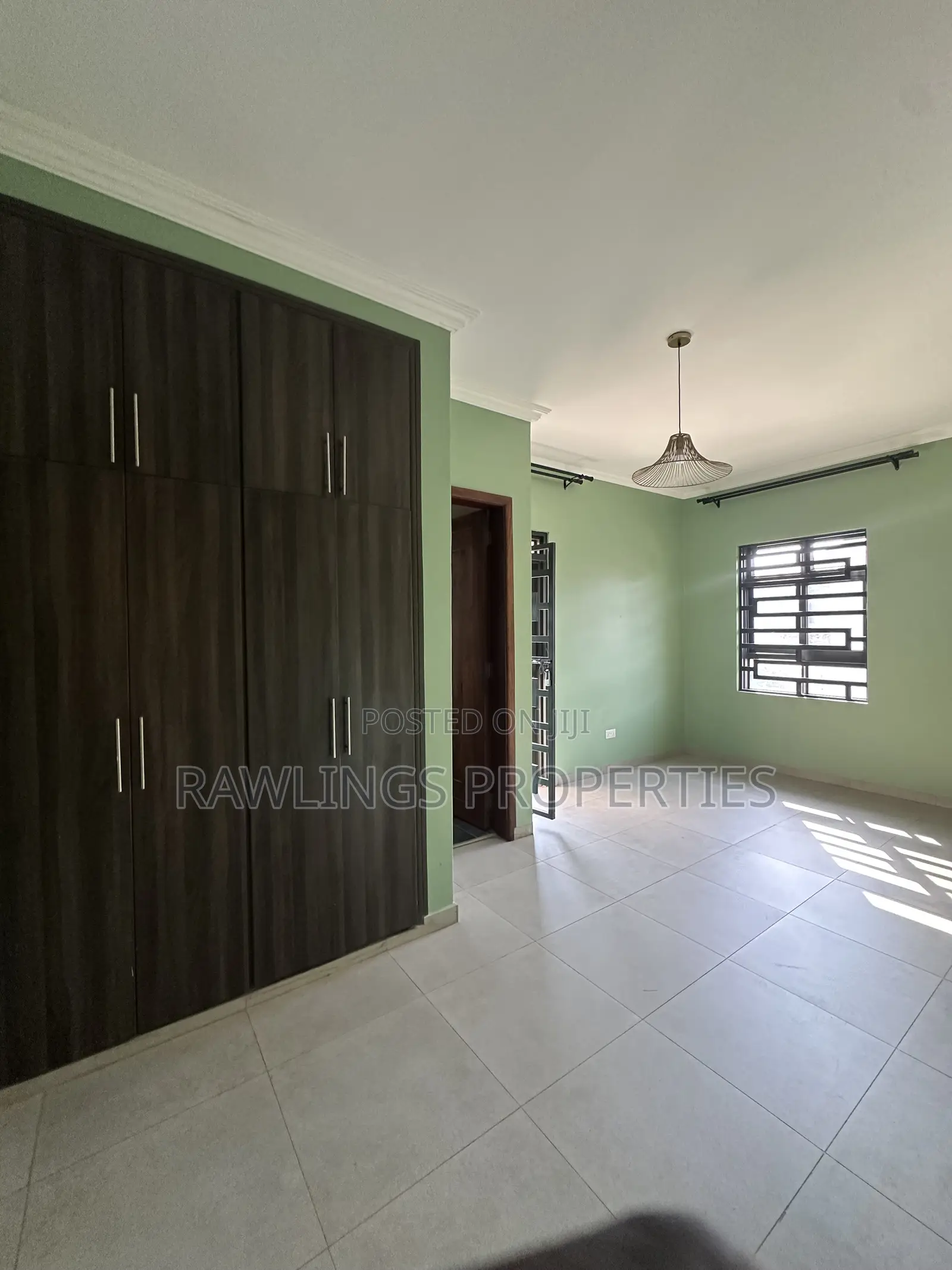 5bdrm Duplex in Bunga, Makindye for sale
