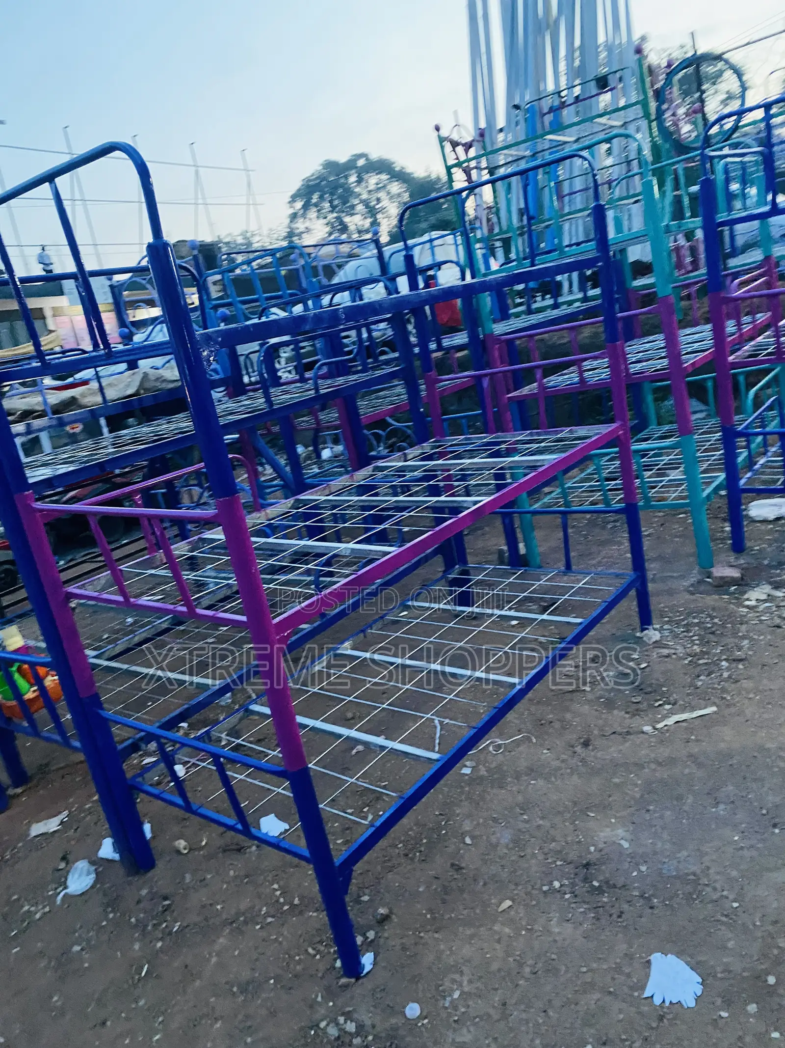 Strong Energy Bed /Metallic Bed -Decker Full Set