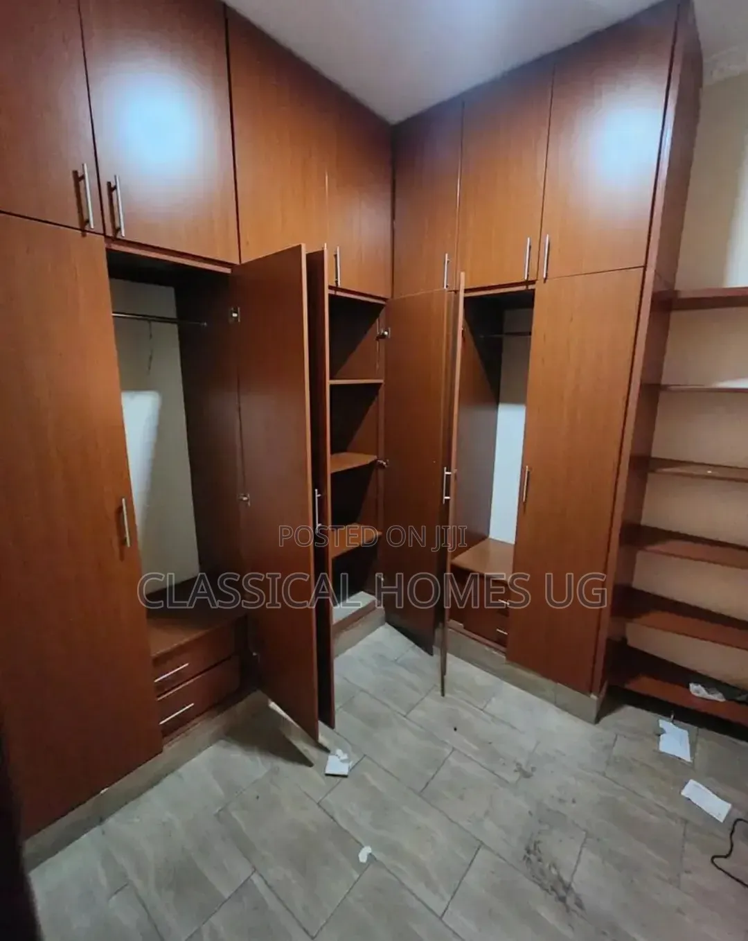 5bdrm Duplex in Kyanja, Central Division for rent