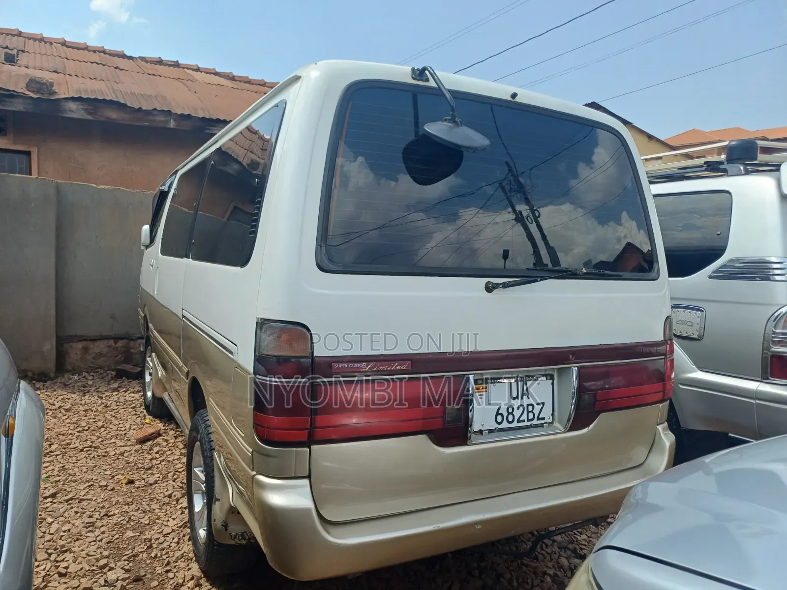 Toyota HiAce 2004 White