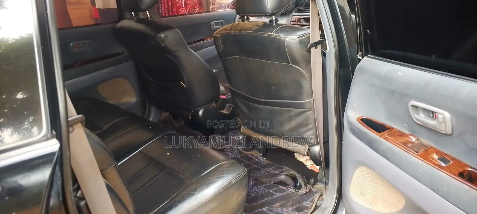 Toyota Ipsum 2000 Black