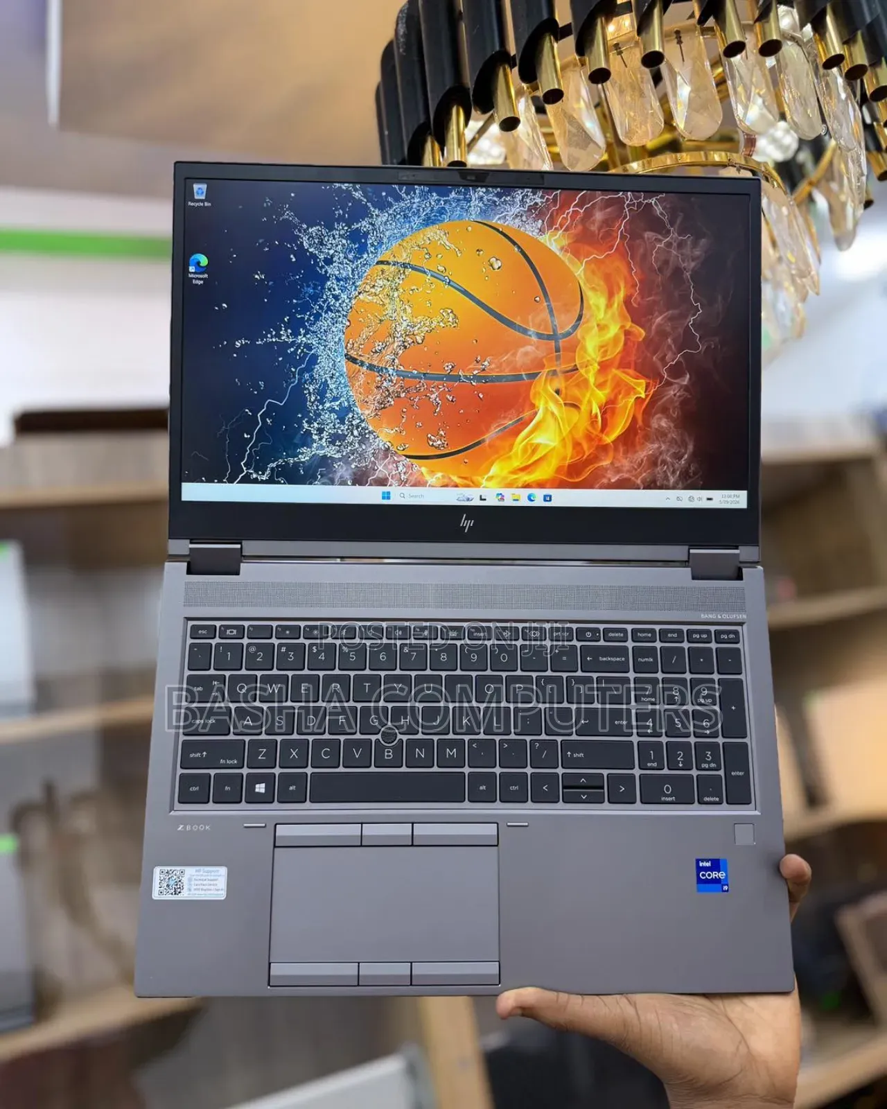 New Laptop HP ZBook Studio G4 16GB Intel Core i7 SSHD+SSD 512GB