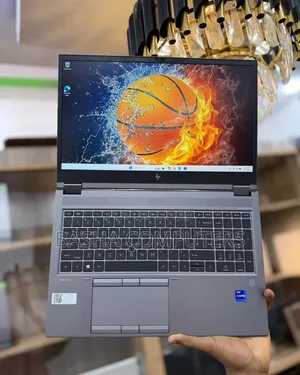 New Laptop HP ZBook Studio G4 16GB Intel Core i7 SSHD+SSD 512GB