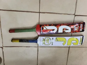 J D Sports Lsamabad Cricket Bats
