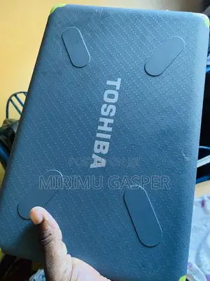Laptop Toshiba Satellite L600 8GB Intel Celeron HDD 500GB