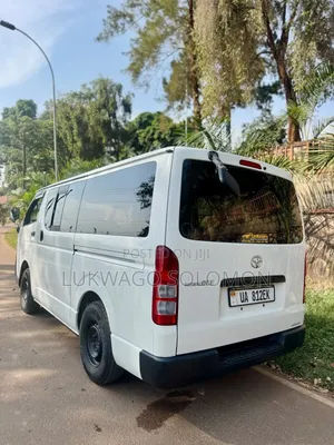 Car 2013 White